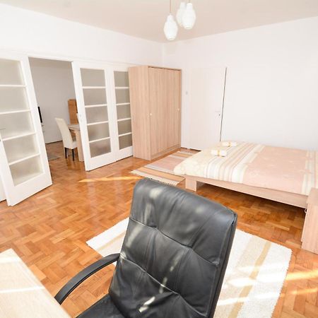 Apartments City Hall Beograd Phòng bức ảnh