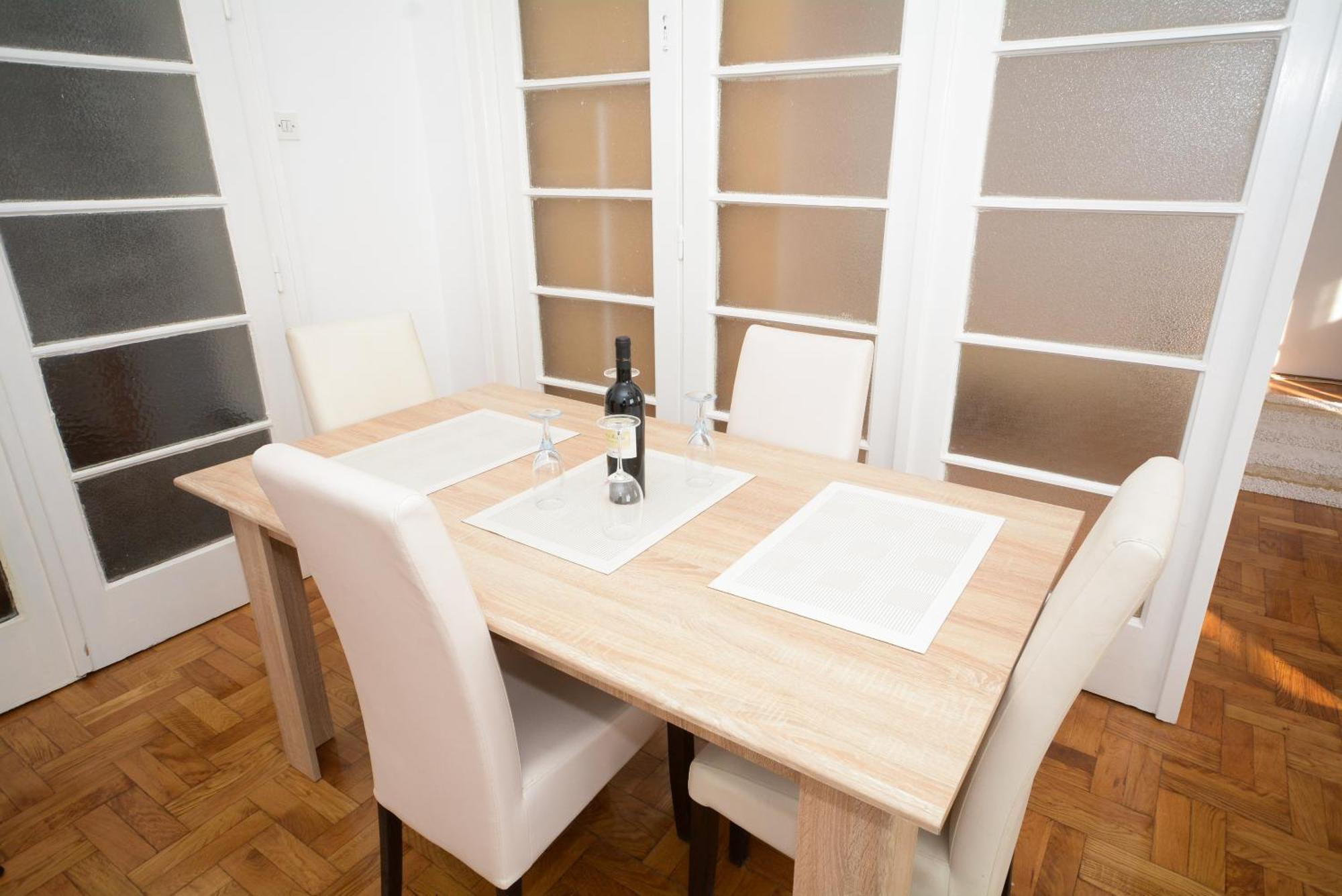 Apartments City Hall Beograd Phòng bức ảnh