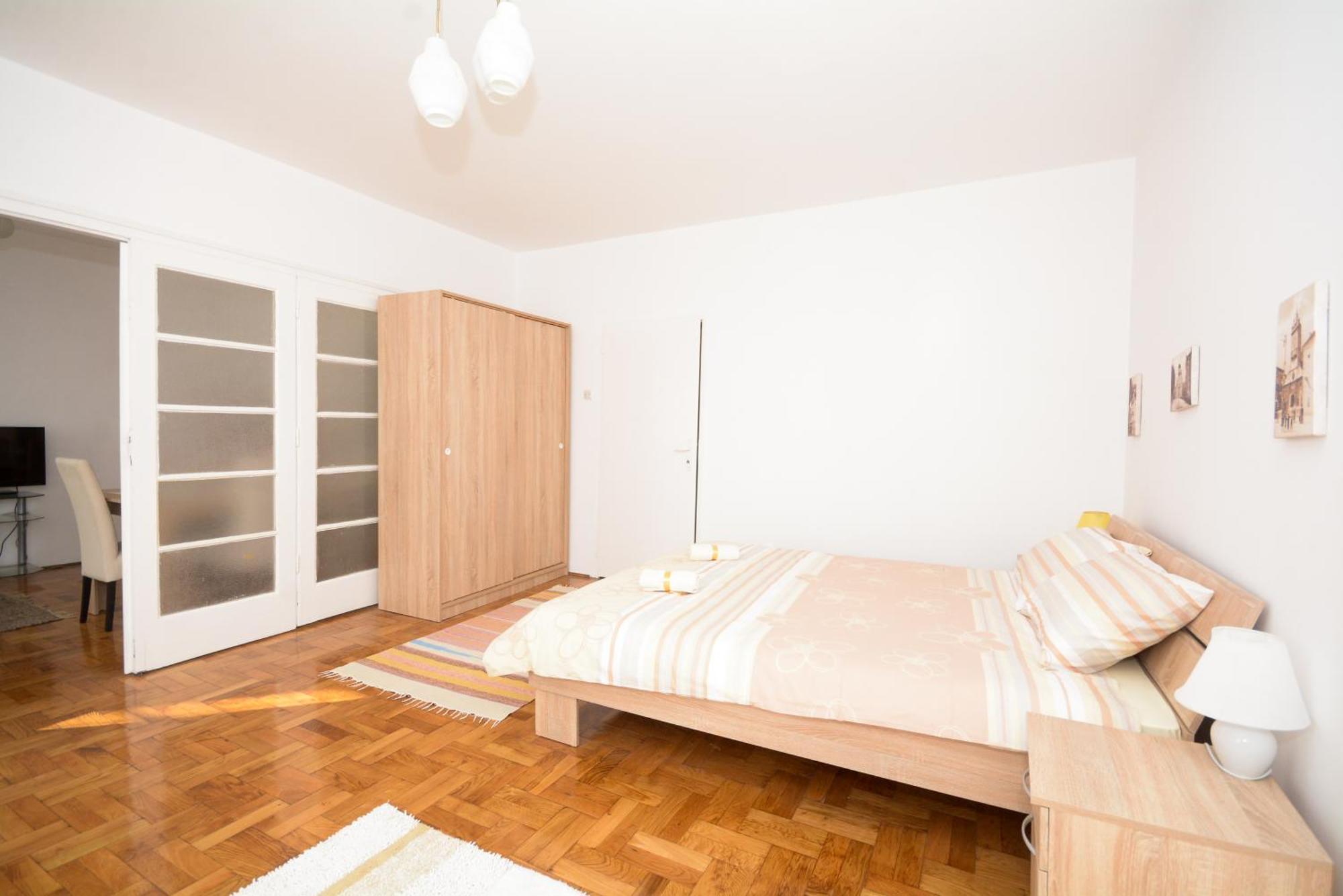 Apartments City Hall Beograd Phòng bức ảnh