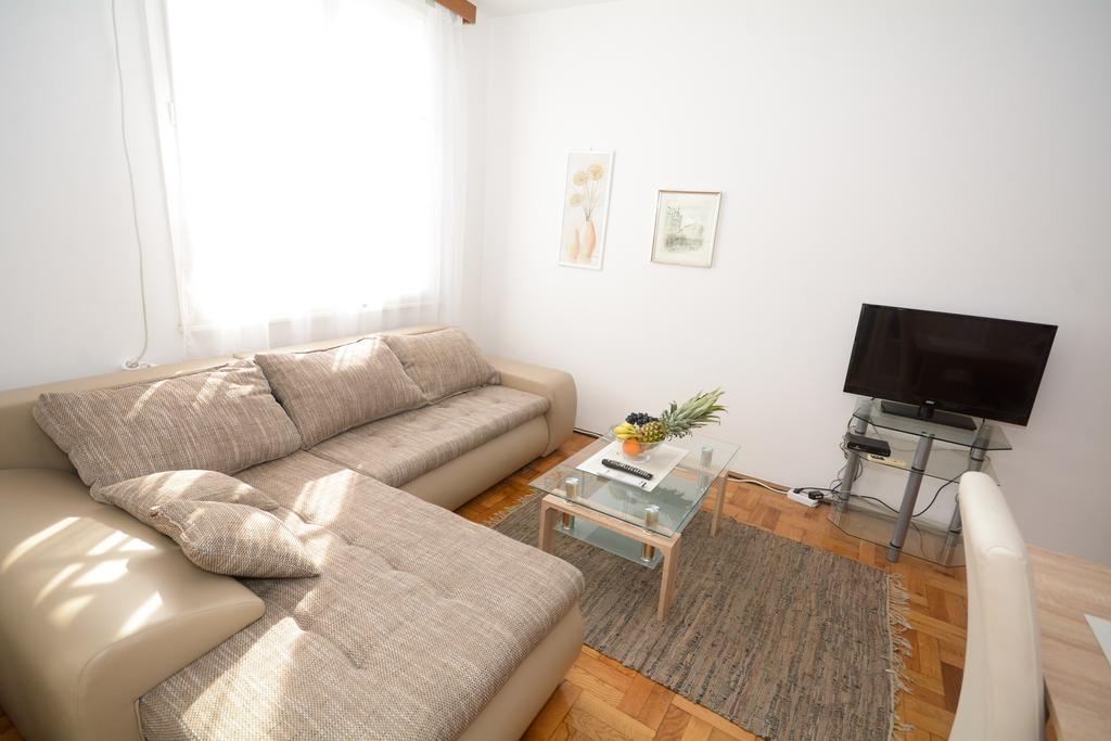 Apartments City Hall Beograd Phòng bức ảnh